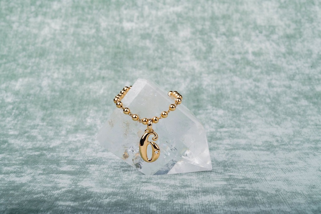 Numina necklace detail